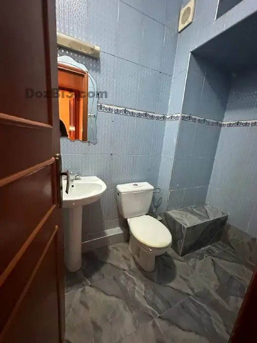 Appartement vide à louer quartier Al Wifaq