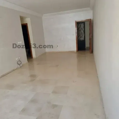 appartement vide à louer longue durée Hay Mohammadi