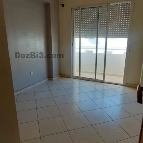 appartement vide à louer longue durée Hay Mohammadi