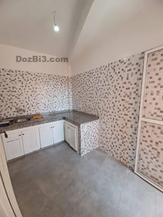 appartement vide à louer longue durée Mabrouka