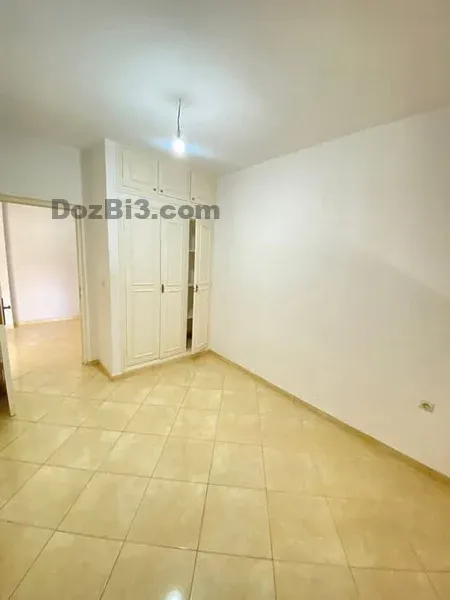Appartement vide à louer quartier Al Houda