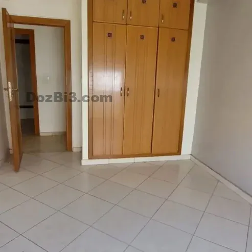 appartement vide à louer longue durée Hay Mohammadi