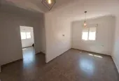 appartement vide à louer longue durée Mabrouka
