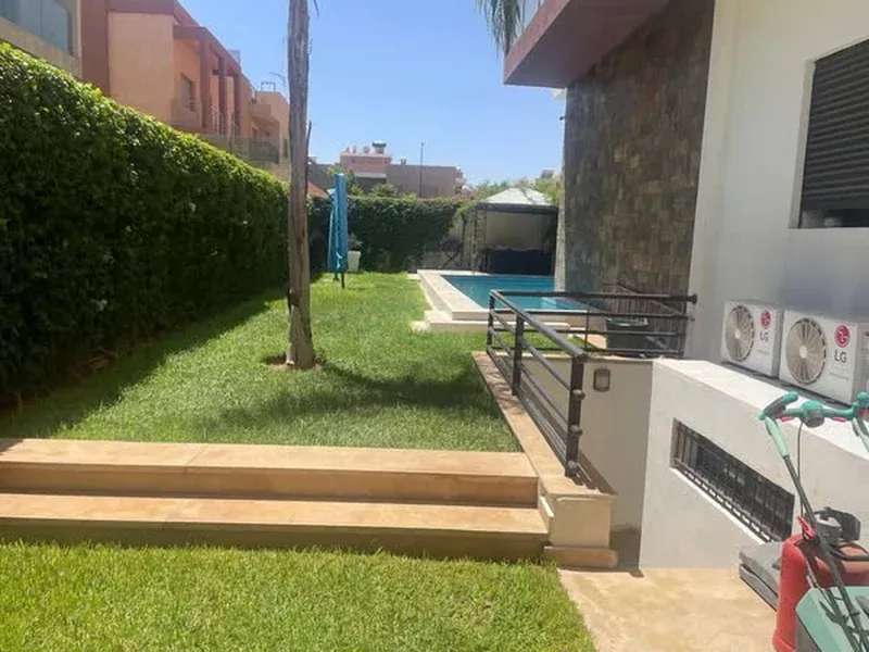 Villa moderne a vendre quartier zone villa