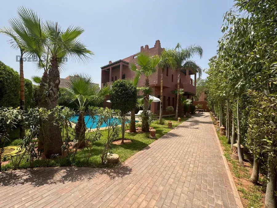 villa avec piscine à vendre Route de casa