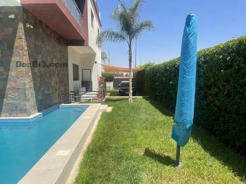 Villa moderne a vendre quartier zone villa