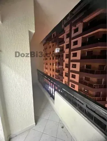 Appartement vide à louer au centre-ville (près de la mosquée Iberia)