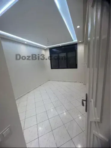 Appartement vide à louer au centre-ville (près de la mosquée Iberia)