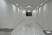Appartement vide à louer au centre-ville (près de la mosquée Iberia)