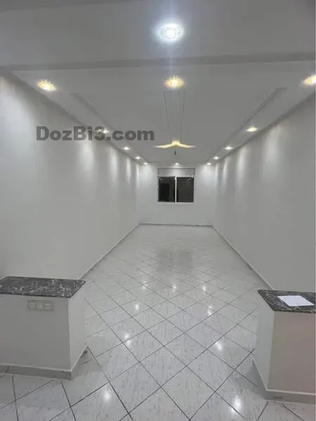 Appartement vide à louer au centre-ville (près de la mosquée Iberia)