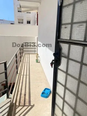 appartement à louer à 3 min a la station de tram Ocean