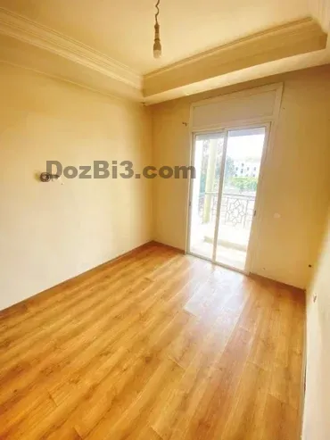 appartement sans vis a vis à vendre Diour jammaa
