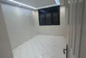 Appartement vide à louer au centre-ville (près de la mosquée Iberia)
