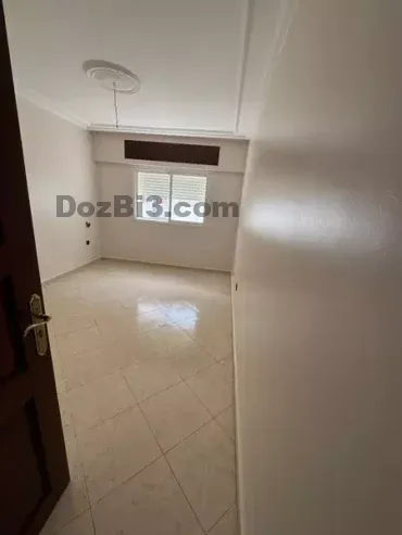 Appartement vide à louer quartier de la plage