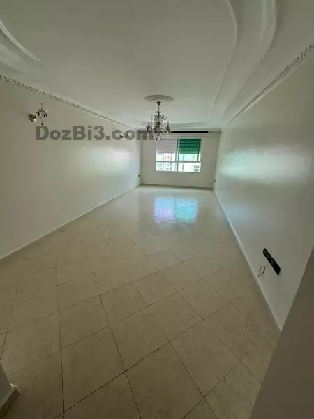 Appartement vide à louer quartier de la plage