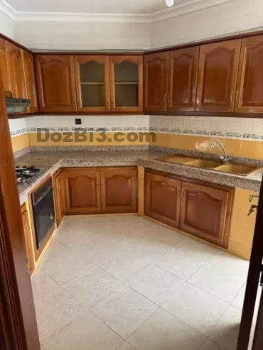 Appartement vide à louer quartier de la plage