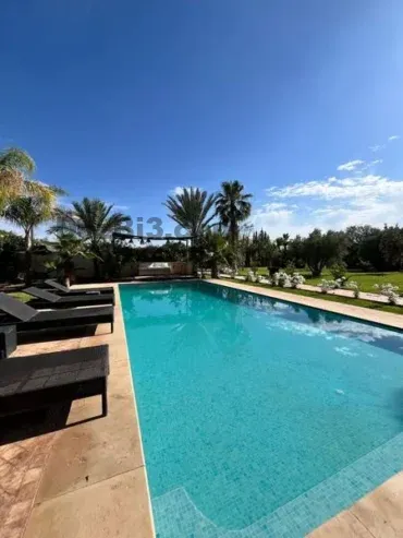 Villa d’Exception à Louer – Route de Fès