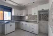 Appartement à vendre près AL BAYT AL AATIQ sur la rue principale