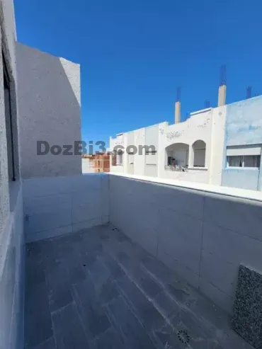 Appartement à vendre près AL BAYT AL AATIQ sur la rue principale