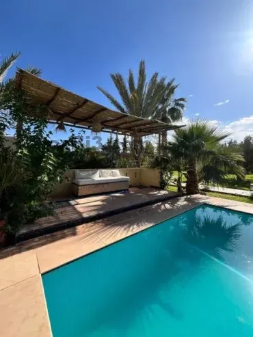 Villa d’Exception à Louer – Route de Fès