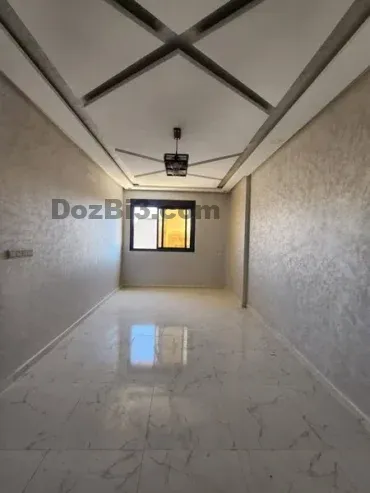 Appartement à vendre près AL BAYT AL AATIQ sur la rue principale