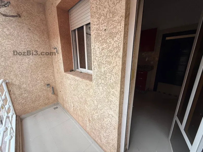appartement vide à louer Hay Charaf