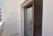 Appartement à vendre près AL BAYT AL AATIQ sur la rue principale