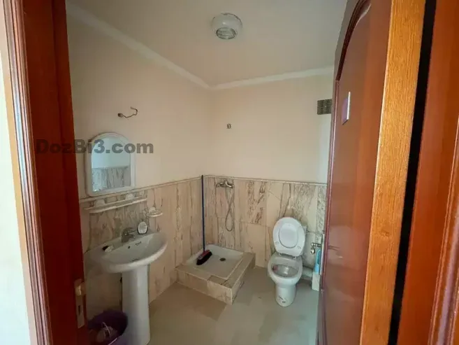appartement vide à louer QUARTIER DES HÔPITAUX