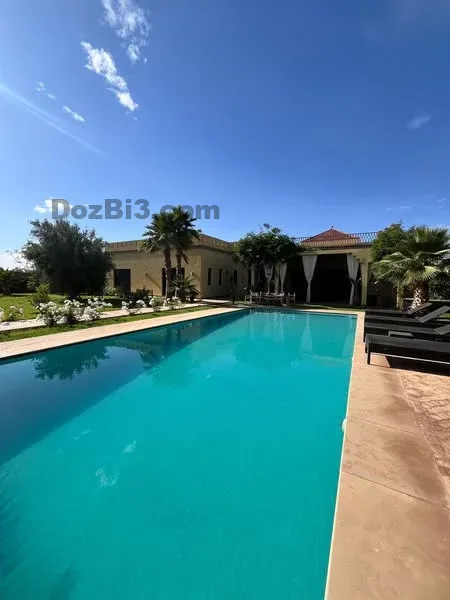 Villa d’Exception à Louer – Route de Fès