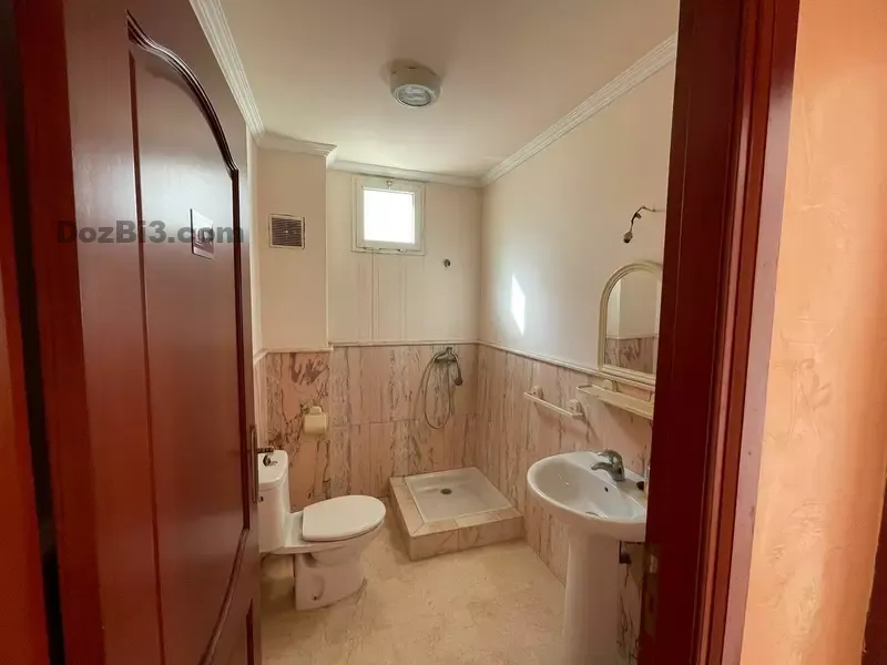 appartement vide à louer QUARTIER DES HÔPITAUX