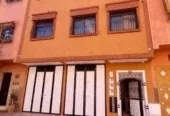Maison commerciale à vendre à Sokoma