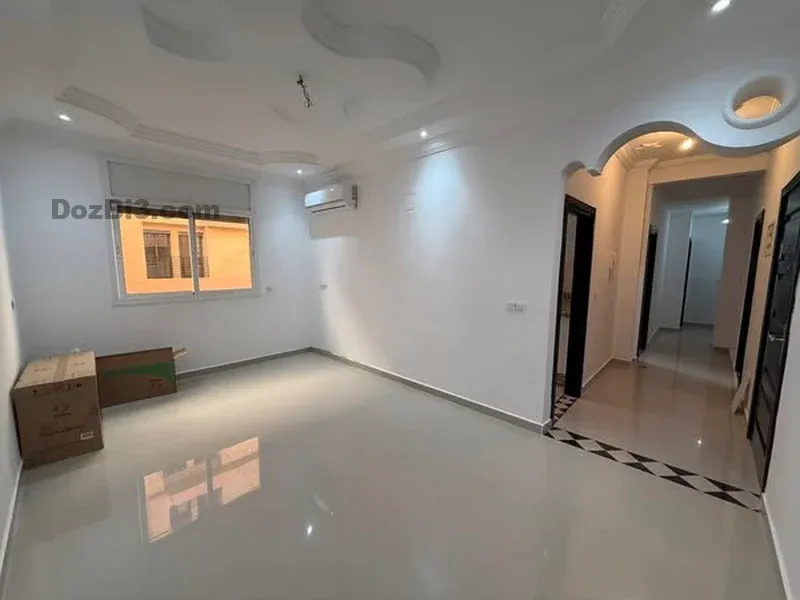 appartement vide à louer Hay Charaf