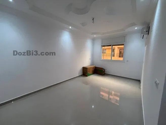 appartement vide à louer Hay Charaf