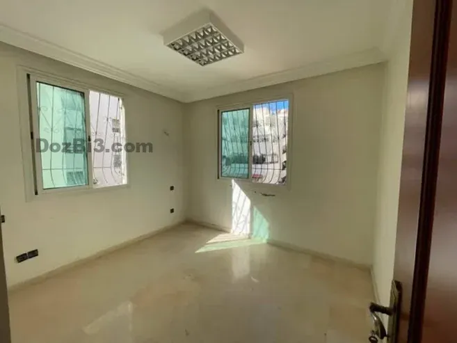 appartement vide à louer QUARTIER DES HÔPITAUX