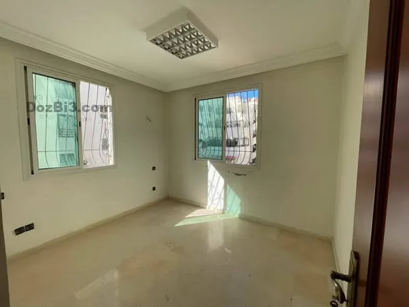 appartement vide à louer QUARTIER DES HÔPITAUX