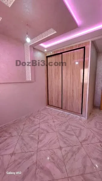 Maison commerciale à vendre à Sokoma