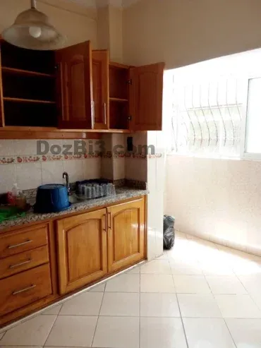 Appartement vide à louer Hay Salam