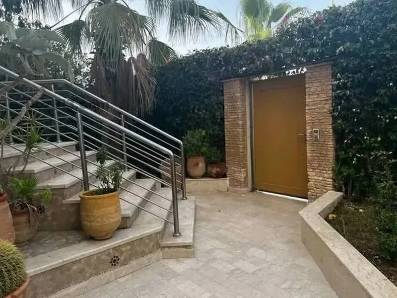 Villa à vendre proche de mer à Founty