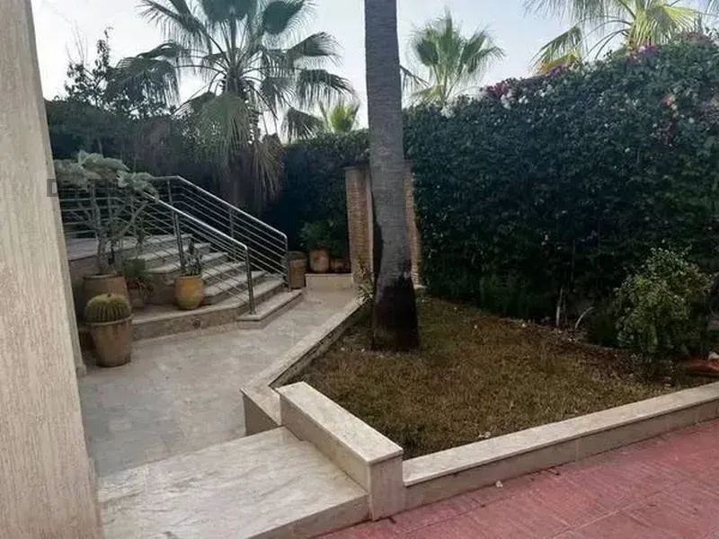Villa à vendre proche de mer à Founty