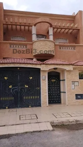 Villa à vendre à Ait Melloul (AL MAGHREB AL ARABI)