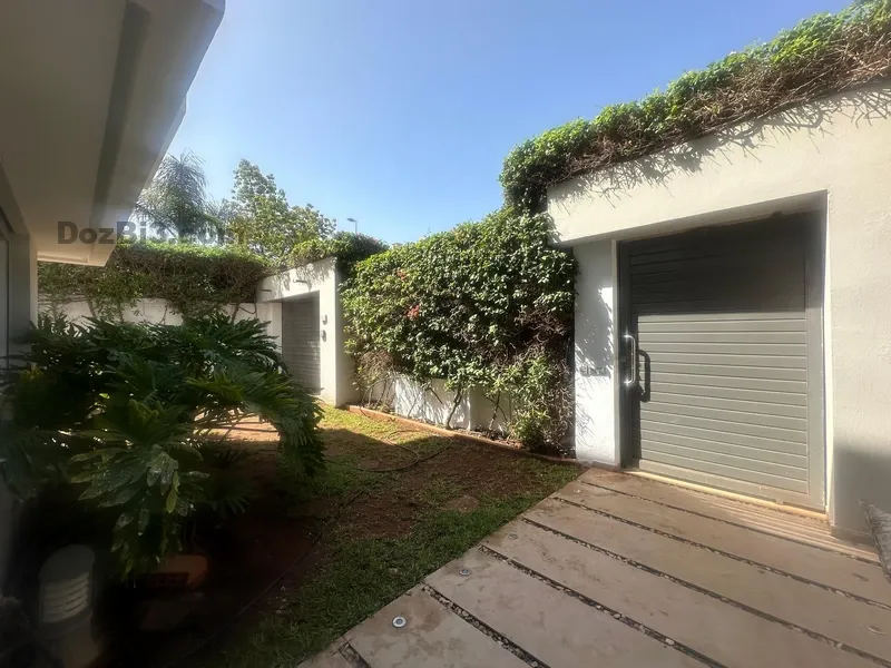 Villa à vendre près du McDonald’s près de Oued Merzeg