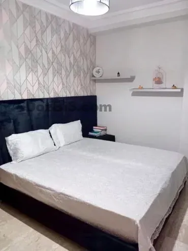 Chambre meublée au centre ville – colocation –