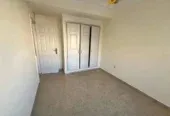 Appartement vide ensoleillé à louer Boulevard Biranzarane