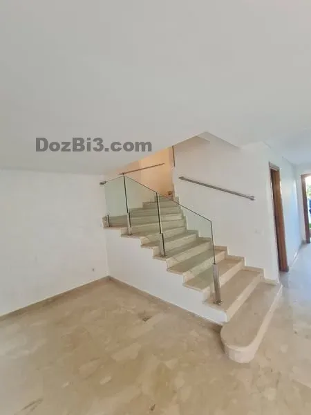 Villa à vendre au centre de Dar Bouazza