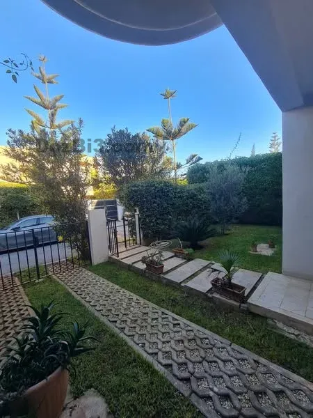 Villa à vendre au centre de Dar Bouazza