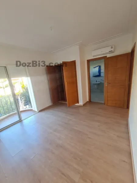 Villa à vendre au centre de Dar Bouazza