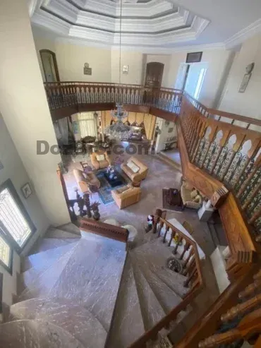 Villa sur 3 niveaux a vendre Suissie