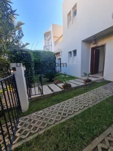 Villa à vendre au centre de Dar Bouazza