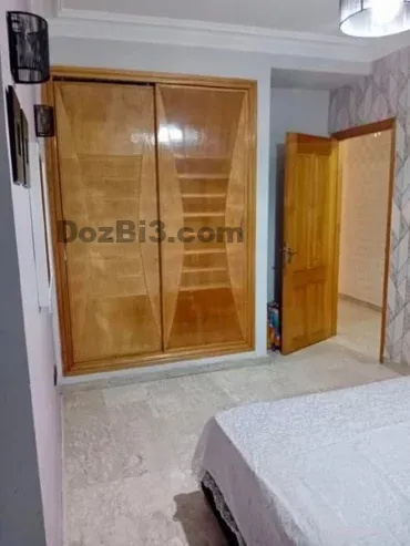 Chambre meublée au centre ville – colocation –