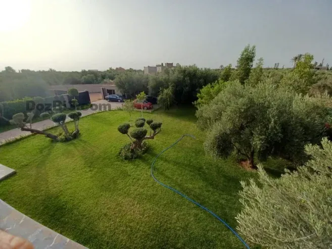 Villa de Prestige à Vendre – Route de Fès, Km 16